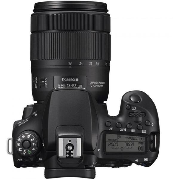 Kit Canon EOS 90D DSLR ( obiectiv 18-135mm IS USM nano )