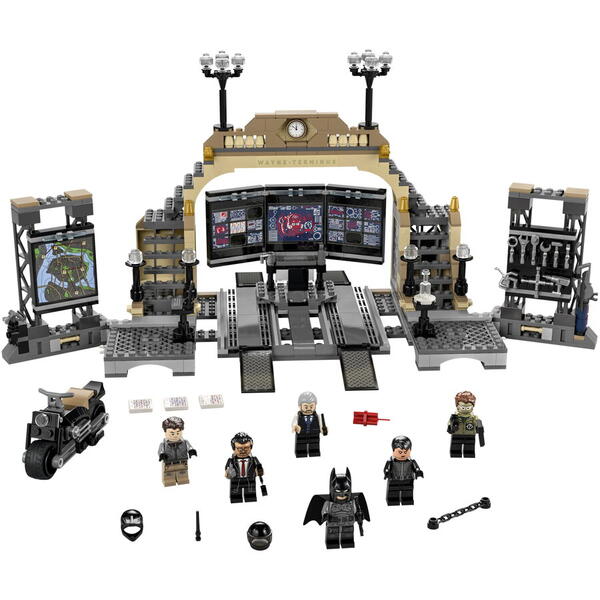 LEGO® Super Heroes - Batcave™: Confruntarea cu Riddler™ 76183, 581 piese