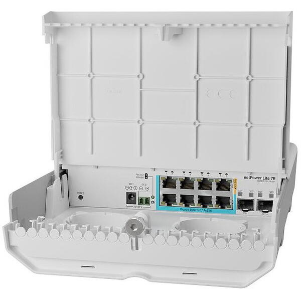 Switch MikroTik CSS610-1GI-7R-2S+OUT, 8 porturi, PoE