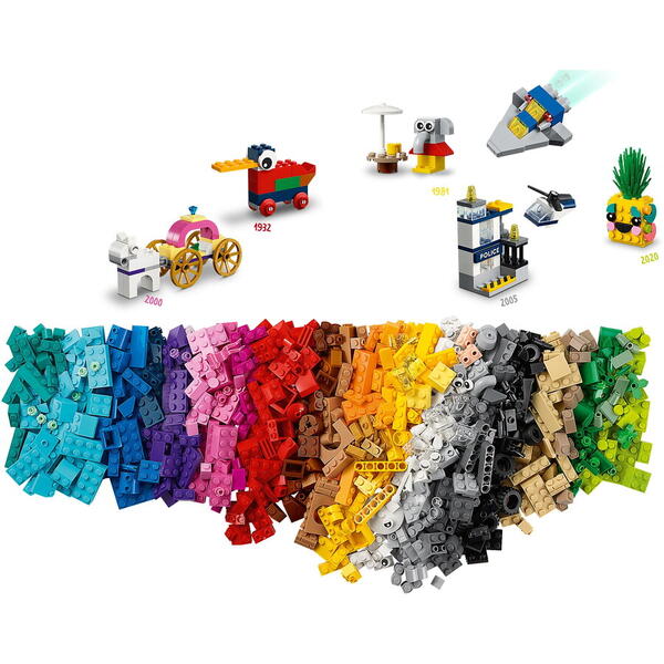 LEGO® Classic - 90 de ani de joaca 11021, 1100 piese