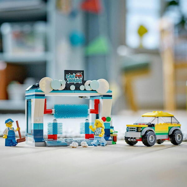 LEGO® City - Spalatorie de masini 60362, 243 piese